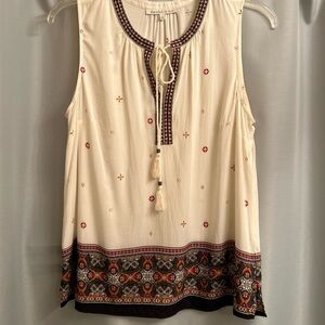 Daniel Rainn Cream Sleeveless Top